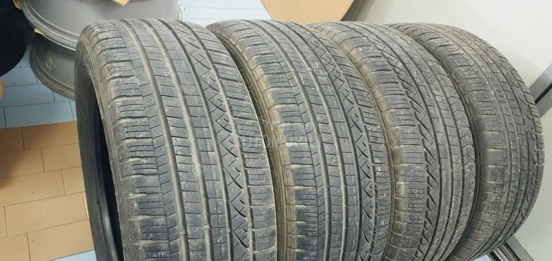 Dunlop 235/60 R18 Zimska