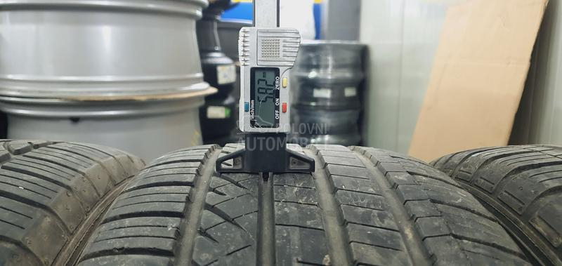 Dunlop 235/60 R18 Zimska