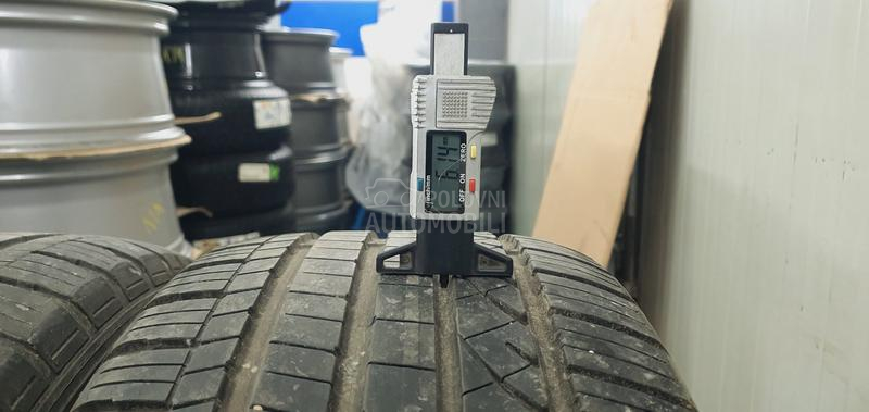 Dunlop 235/60 R18 Zimska