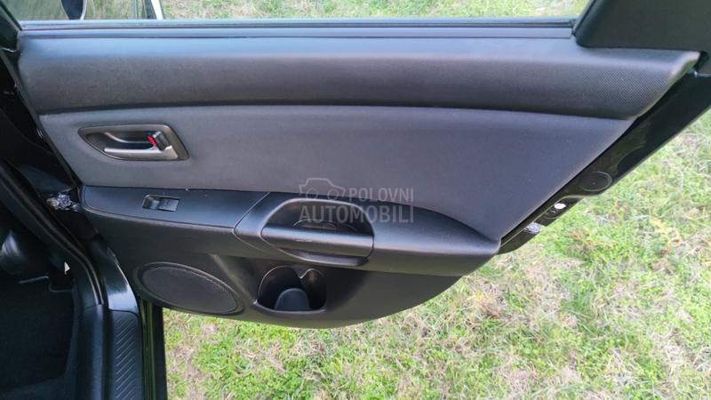 Mazda 3 1.6 i