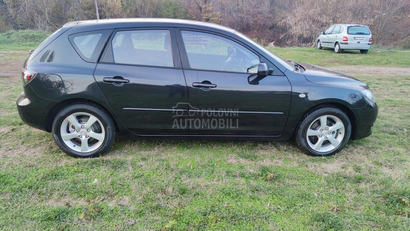 Mazda 3 1.6 i