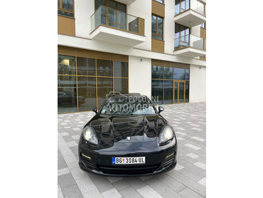 Porsche Panamera S
