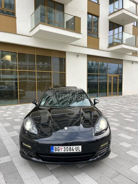 Porsche Panamera S