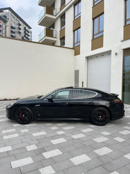 Porsche Panamera S