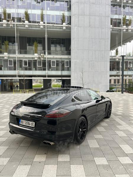 Porsche Panamera S