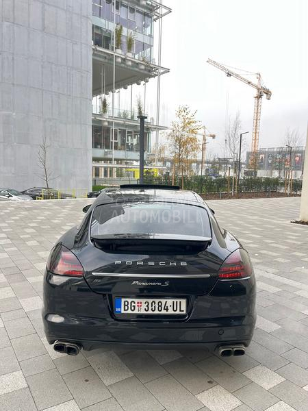 Porsche Panamera S