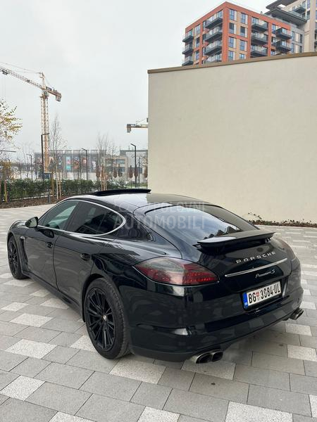 Porsche Panamera S