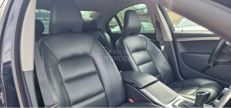 Volvo S80 2.4 D5 Summum