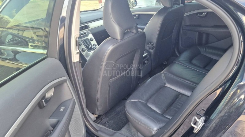 Volvo S80 2.4 D5 Summum