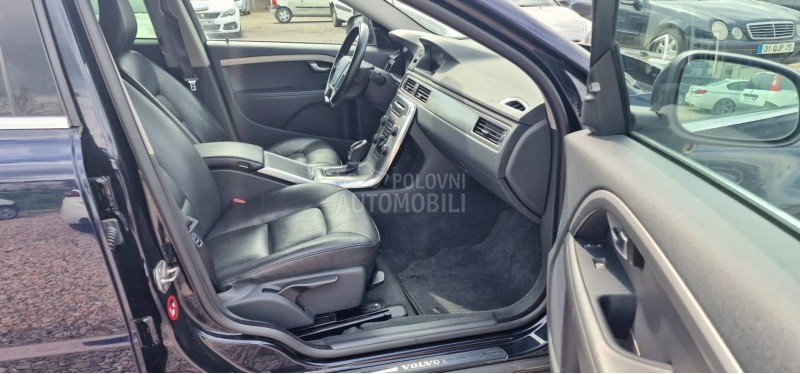 Volvo S80 2.4 D5 Summum