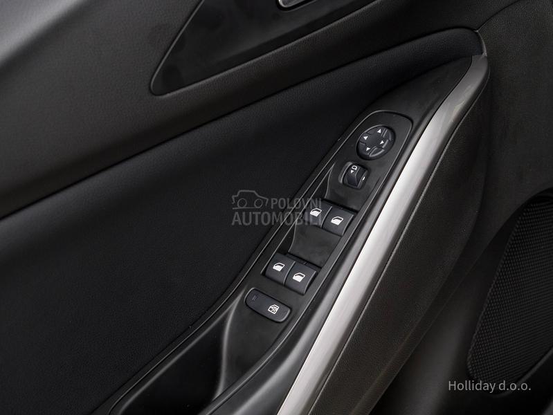 Opel Grandland X 1.2Turbo Grand Sport