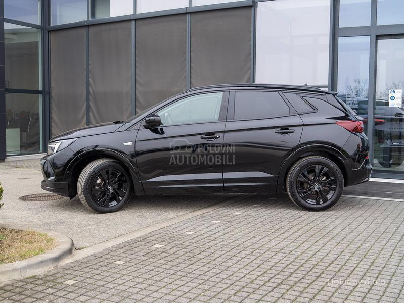 Opel Grandland X 1.2Turbo Grand Sport