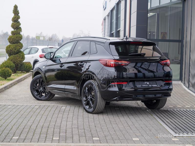 Opel Grandland X 1.2Turbo Grand Sport