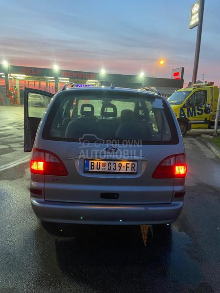 Ford Galaxy 1,9