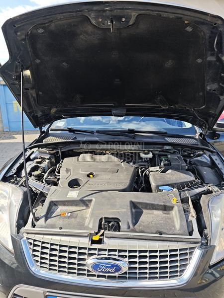 Ford Mondeo titanium