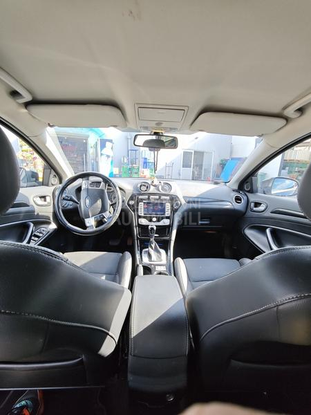 Ford Mondeo titanium