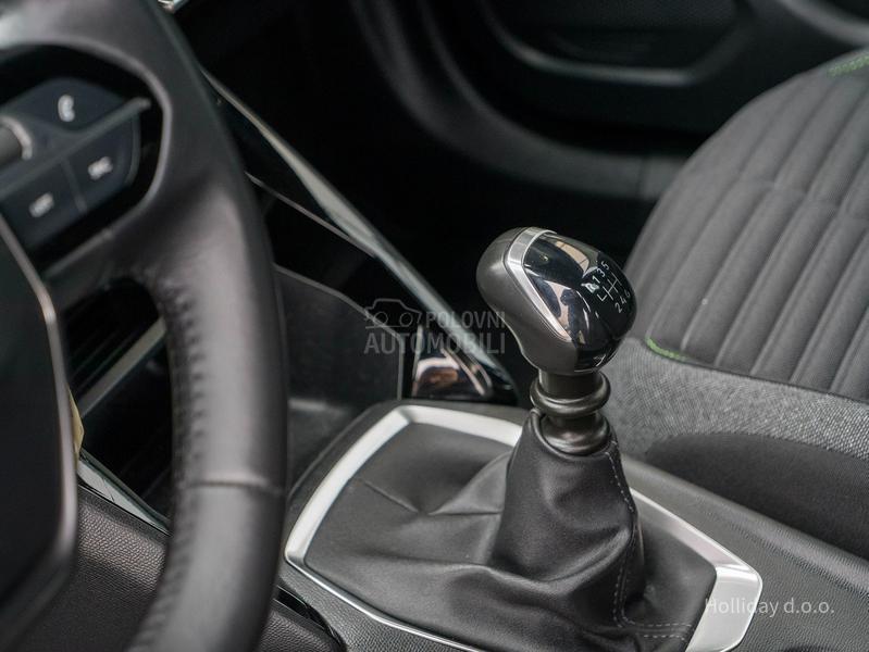 Peugeot 2008 1.2PureTech Led