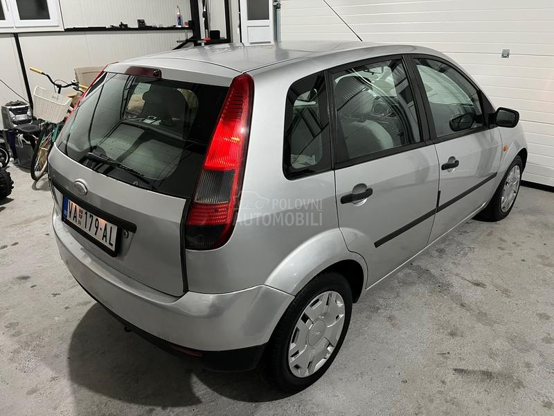 Ford Fiesta 1.4 B 8v
