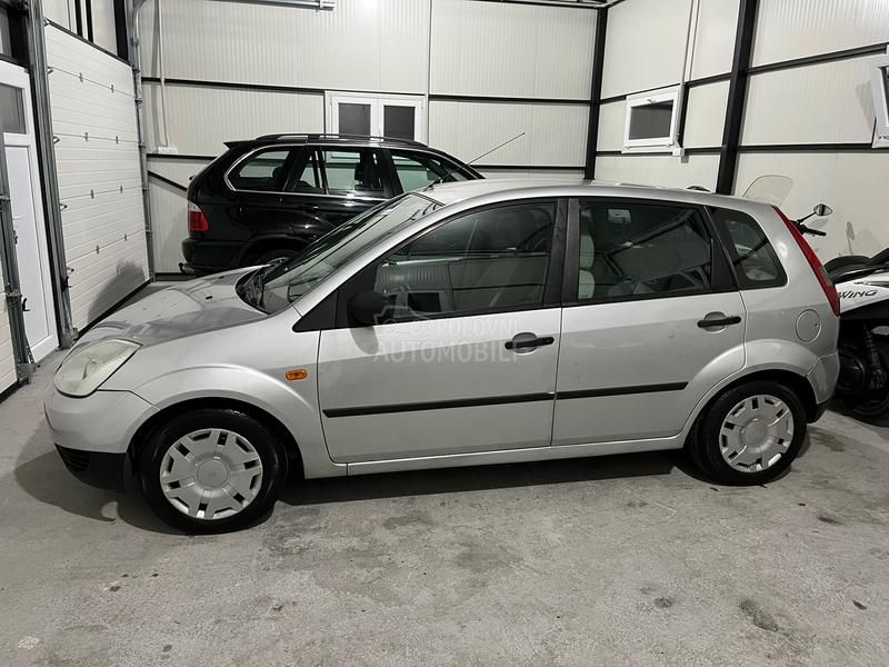 Ford Fiesta 1.4 B 8v