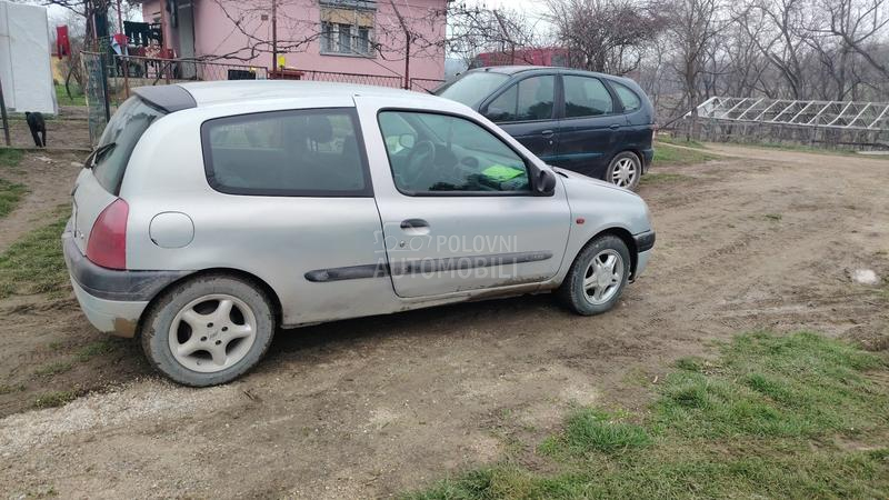 Renault Clio 