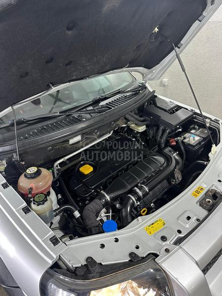 Land Rover Freelander 2.O D4D 4X4  NOV NOV