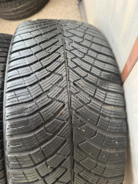 Pirelli 235/40 R19 Zimska