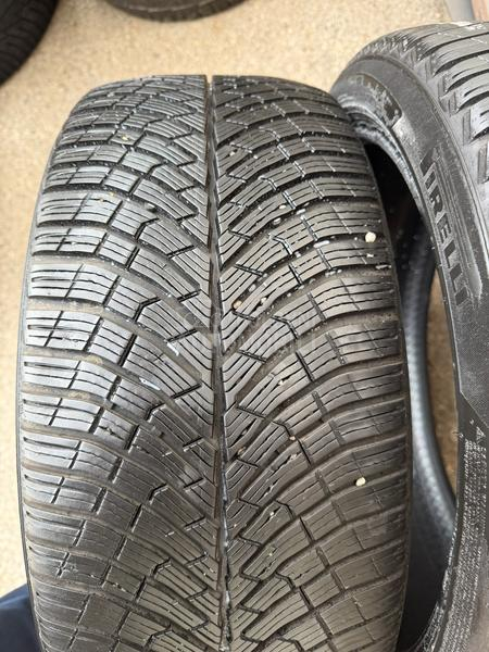 Pirelli 235/40 R19 Zimska