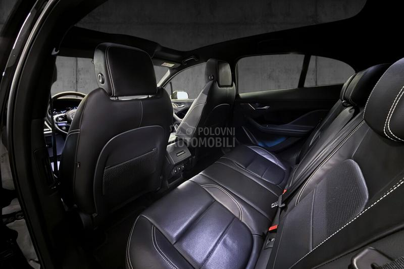 Jaguar I-Pace EV400