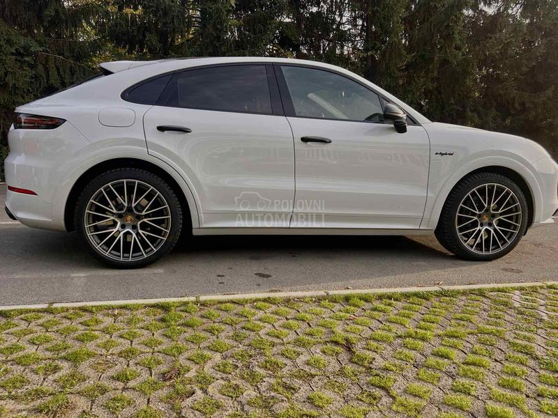 Porsche Cayenne E Hybrid