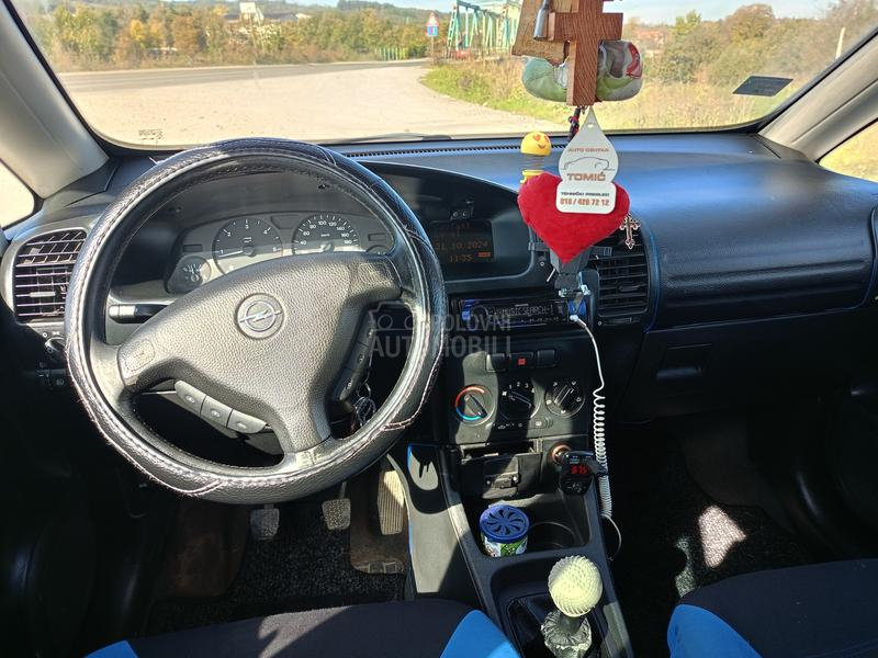 Opel Zafira 2000