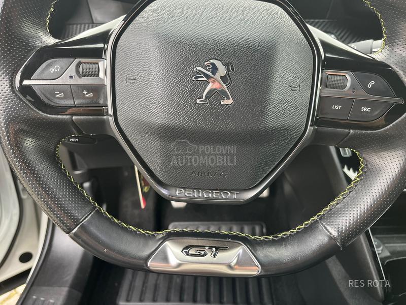 Peugeot 2008 1.2 GT LINE