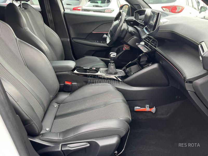 Peugeot 2008 1.2 GT LINE