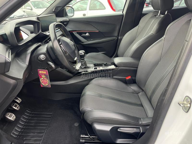 Peugeot 2008 1.2 GT LINE