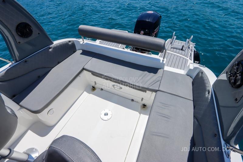 Karel Ionian Sun 680 Sundeck