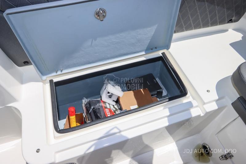 Karel Ionian Sun 680 Sundeck