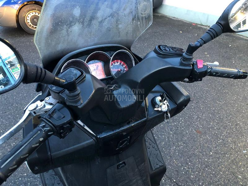 Kymco Downtown 125i 8000km