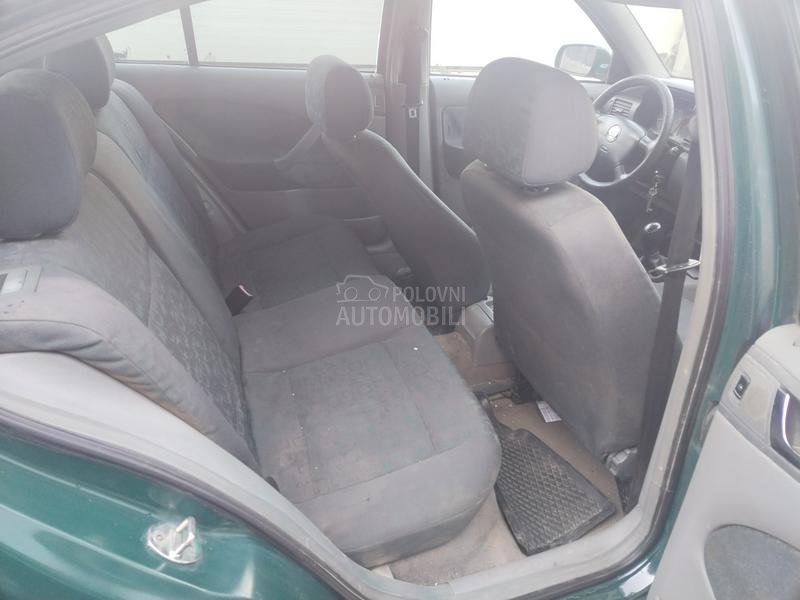 Škoda Octavia 1.6 GLX