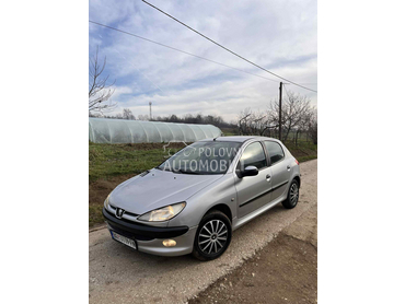 Peugeot 206 bas dobar