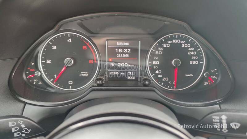 Audi Q5 2.0 TDi/Nav/Led/Pano