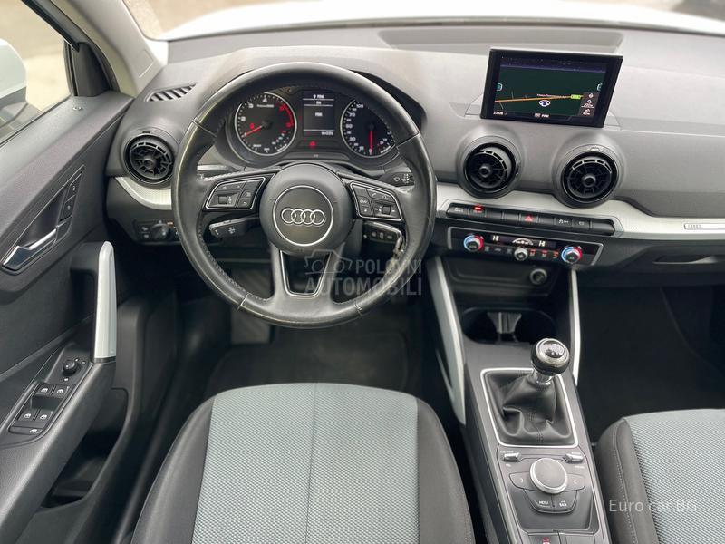 Audi Q2 L E D