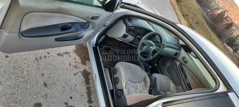 Nissan Almera 1.5
