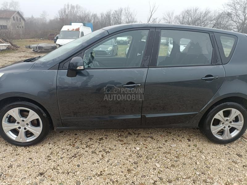 Renault Scenic 1.5 DCI XMOD