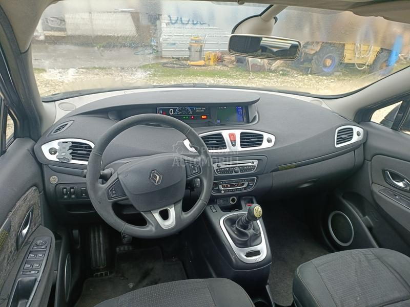 Renault Scenic 1.5 DCI XMOD