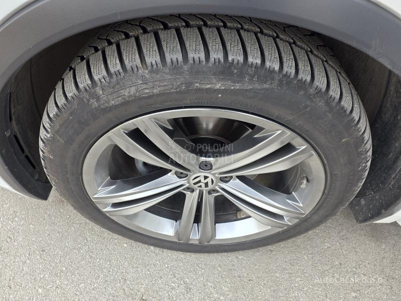Volkswagen Tiguan 2.0 TDI 4X4 R-LINE