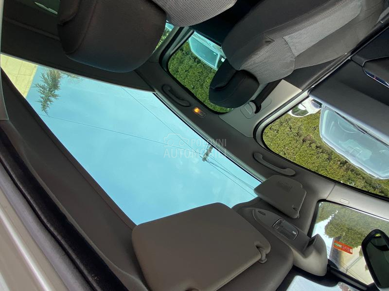 Peugeot 3008 1.6e-hdi A U T O