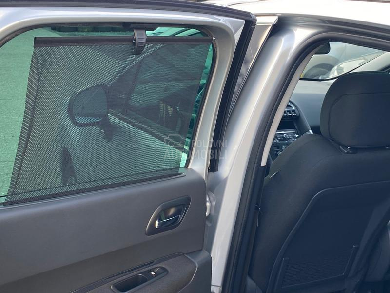 Peugeot 3008 1.6e-hdi A U T O