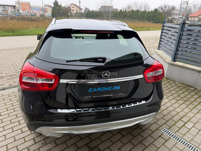 Mercedes Benz GLA 180 1.5d/KAMERA/T O P