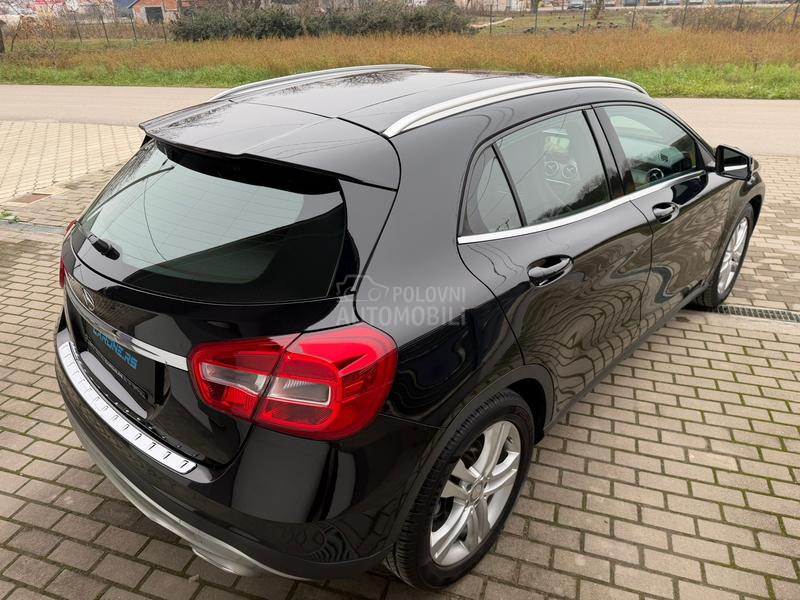 Mercedes Benz GLA 180 1.5d/KAMERA/T O P