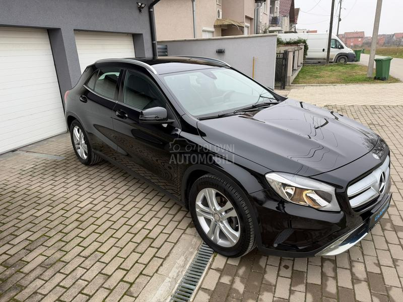 Mercedes Benz GLA 180 1.5d/KAMERA/T O P
