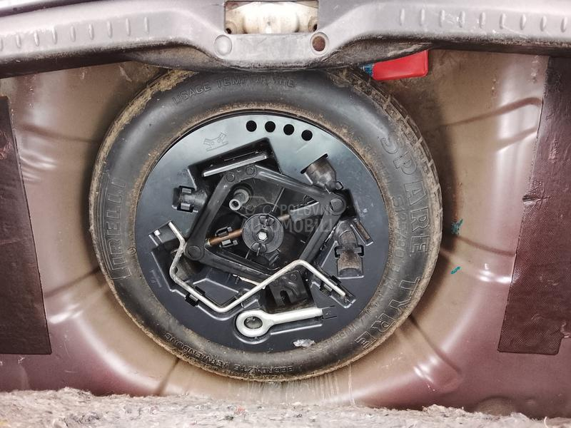 Lancia Ypsilon Regdugoo